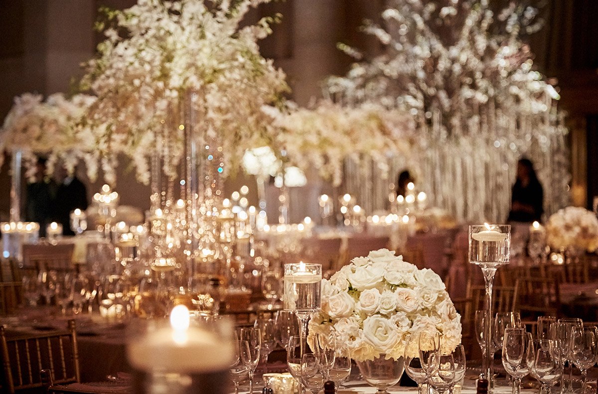 Роскошный свадебный декор полезные советы цветы и гирлянды