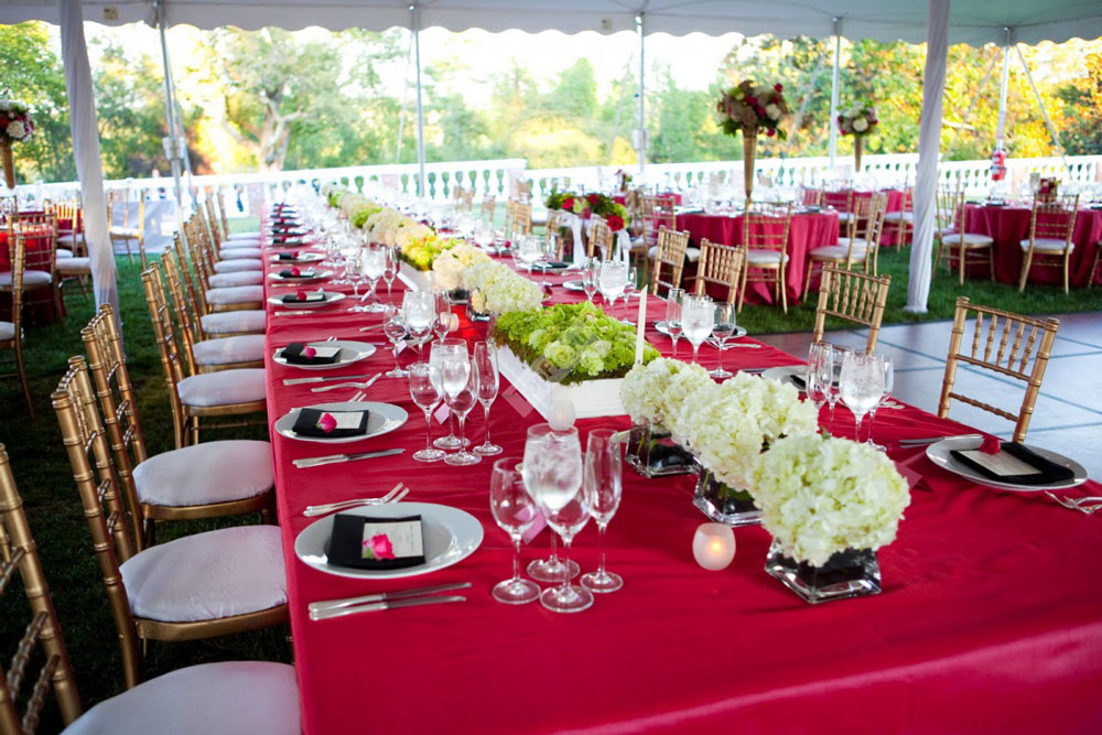 Свадьба в красно-зеленом цвете оформление стола